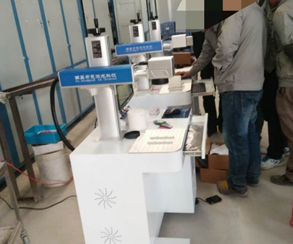 工業陶瓷激光刻字機